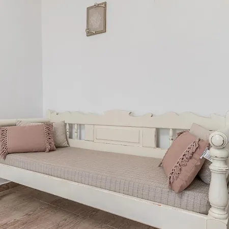 Arhontiko מלון 2*