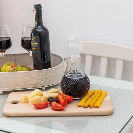 Arhontiko 2* Naxos City