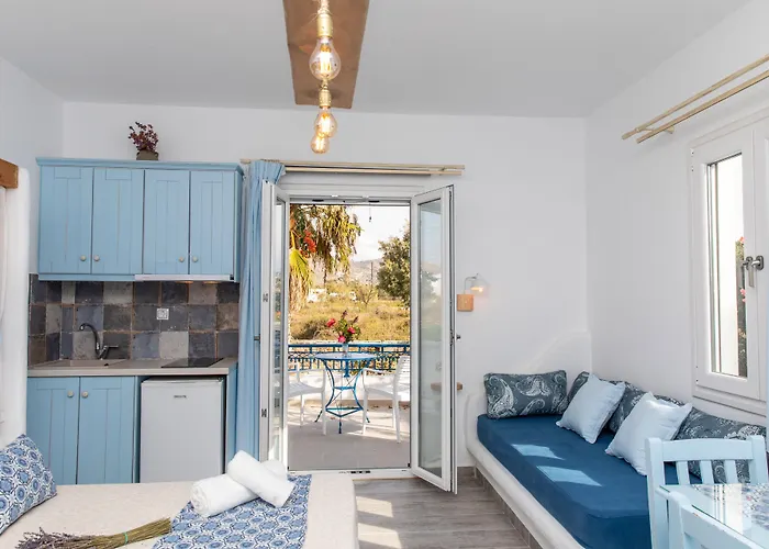 Arhontiko 2* Naxos City