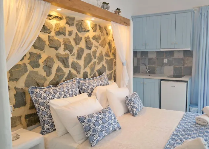 Hotel Arhontiko Naxos City